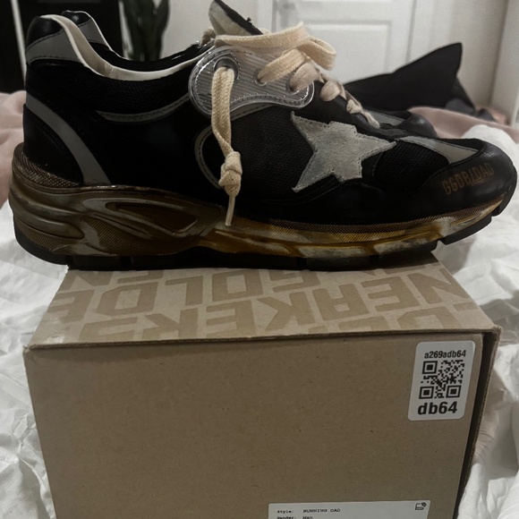 Golden Goose DadStar Black - Picture 1 of 2